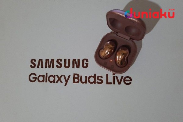 Terbuka dan Beda, Ini Dia Review Samsung Galaxy Buds Live!