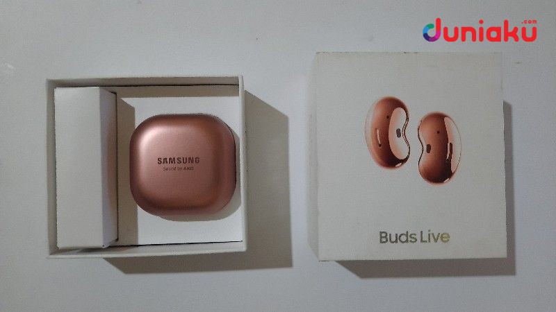 Terbuka dan Beda, Ini Dia Review Samsung Galaxy Buds Live!