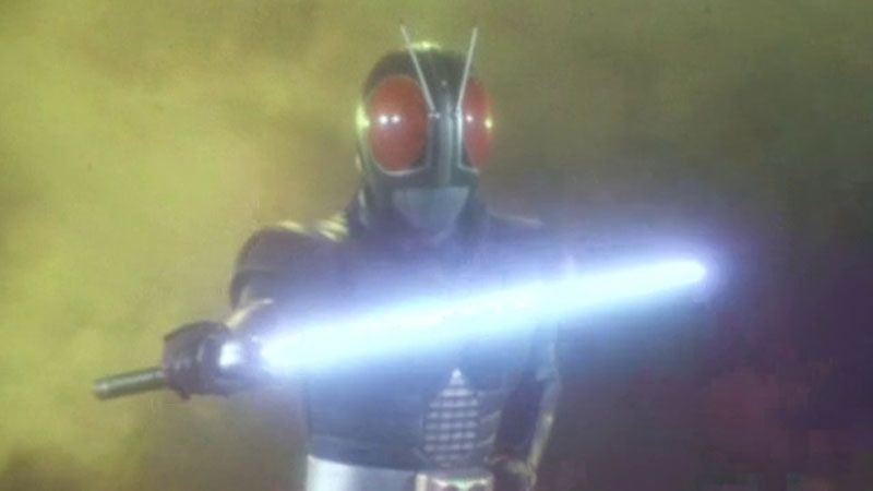 5 Senjata dan Perlengkapan yang Digunakan Kamen Rider Black RX!