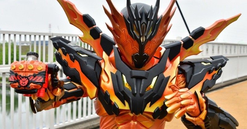 Rekor Form Terbanyak? Ini Dia 10 Fakta Kamen Rider Build!