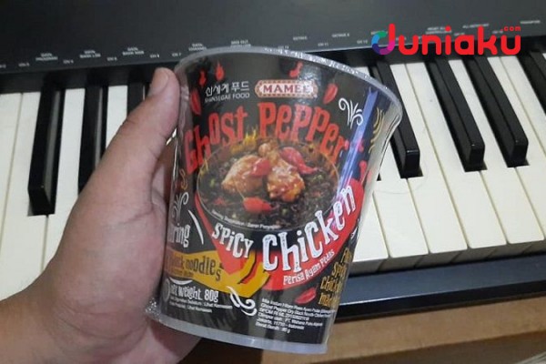 Sepedas Apa Mamee Ghost Pepper Spicy Chicken Noodle? Ini Reviewnya!