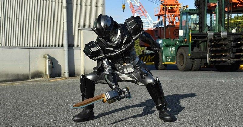 Kenali Kamen Rider Saikou, Kamen Rider Pertama yang Berwujud Pedang!