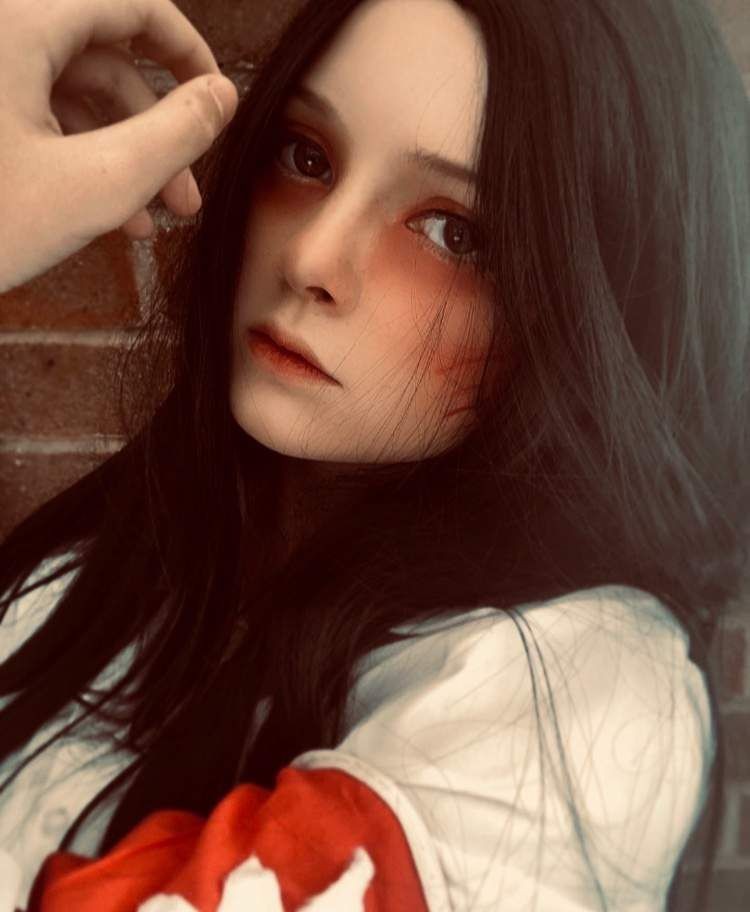 10 Potret Cosplay Pieck Finger dari Attack on Titan yang Populer!