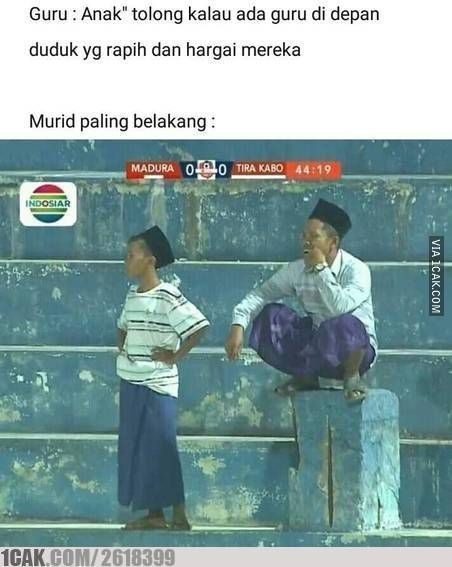 Terlalu Santuy! Ini 10 Meme Kelakukan Murid di Barisan Belakang