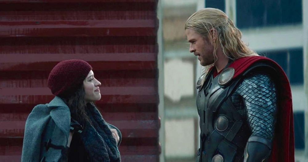 Kat Dennings Akan Kembali di Film MCU Tapi Bukan Thor 4!