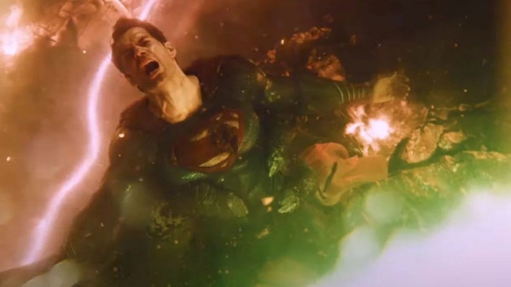 Adegan Superman meninggal sebagai pembuka trailer