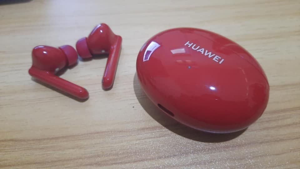 ANC Buat Pengguna Kasual? Ini Review Huawei FreeBuds 4i!