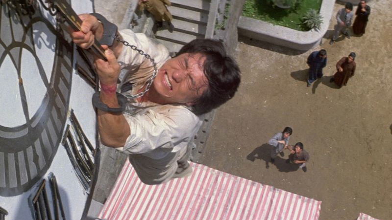 Ini Dia 5 Adegan Film Jackie Chan yang Membahayakan Nyawanya!