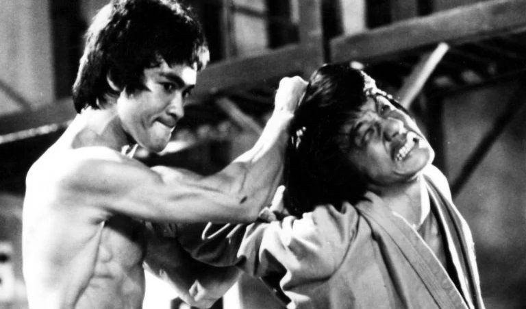 4 Aktor Pemeran Musuh Bruce Lee yang Tak Kalah Legendaris!