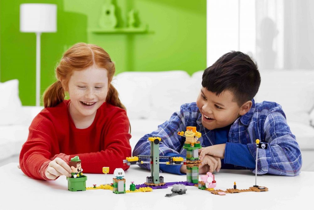 Terobosan Baru, LEGO Super Mario Hadirkan Set Interaktif!