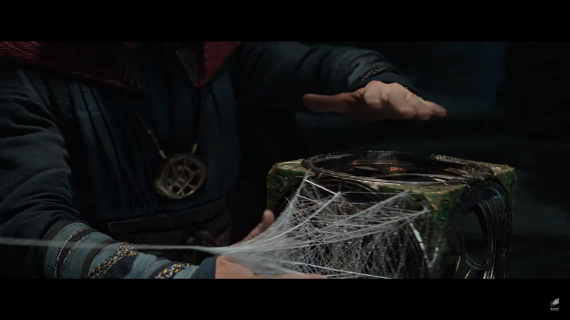 Jaring Spider-Man merebut alat Doctor Strange