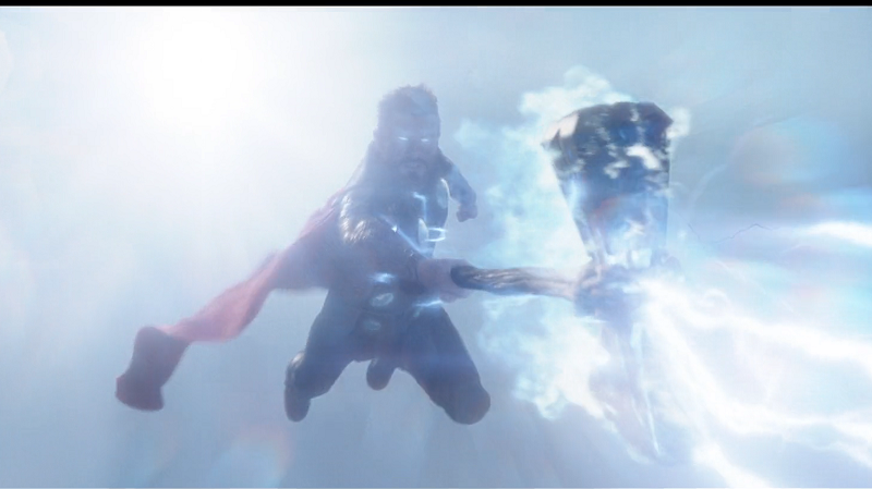 Thor membawa Stormbreaker. (Dok. Marvel Studio/Avengers: Infinity War)