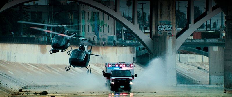 Review Ambulance, Perampokan Gagal Ala Michael Bay