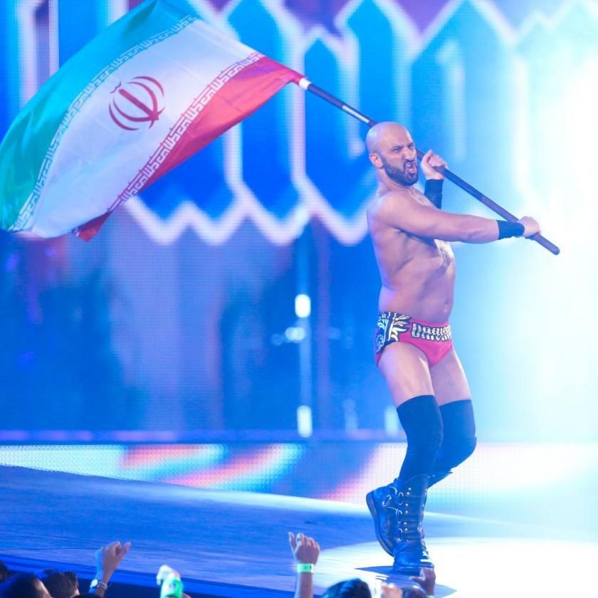Daftar 5 Pegulat Muslim WWE dari Berbagai Era Gulat Profesional