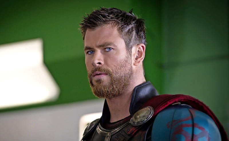 10 Fakta Chris Hemsworth, Pemeran Thor yang Ikonik dan Karismatik!