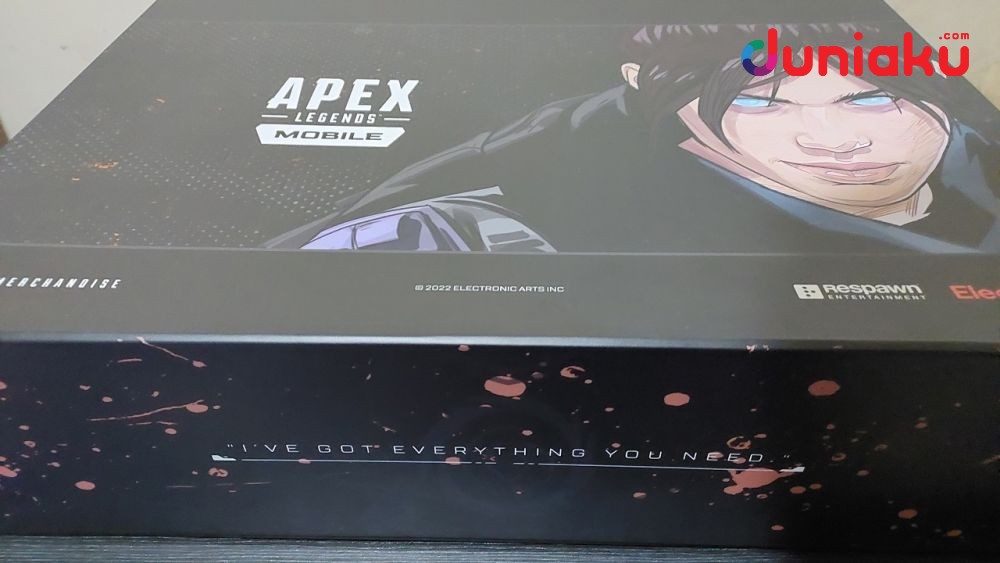 Unboxing Apex Legends Mobile Merchandise dari EA Games! Tema Wraith!