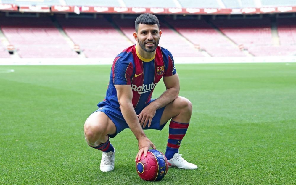 Aguero saat bergabung dengan Barcelona
