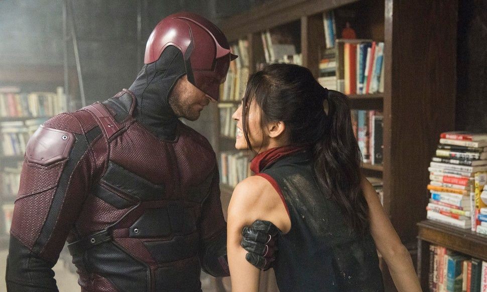7 Fakta Elektra Daredevil, Assassin Mematikan di MCU