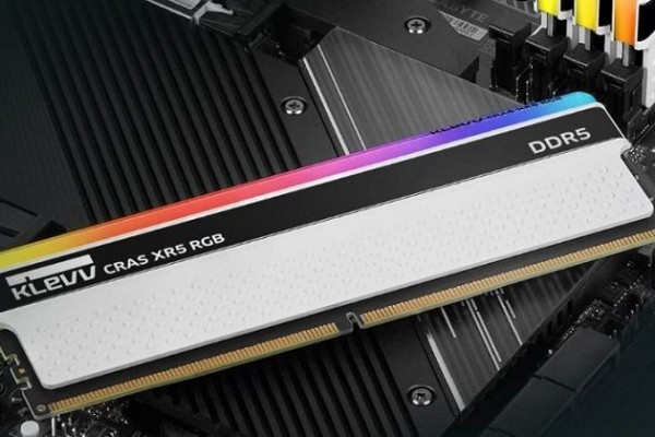 Klevv CRAS XR5 RGB DDR5 Hadir dalam Dunia Gaming Memory!