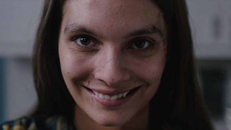7 Fakta Film Smile: Horor yang Dibalut Sisi Psikologis