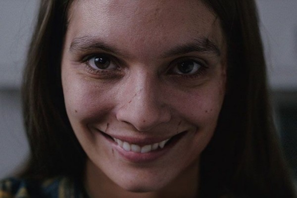 7 Fakta Film Smile: Horor yang Dibalut Sisi Psikologis