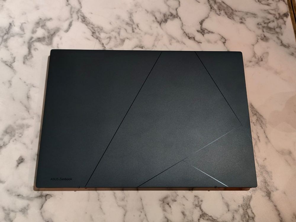 ASUS Zenbook 14 OLED UX3402, Laptop Premium Rasa Ringkas!