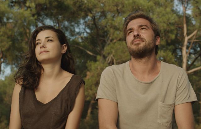 7 Film Turki Romantis Terbaik yang Cocok Buat Nobar