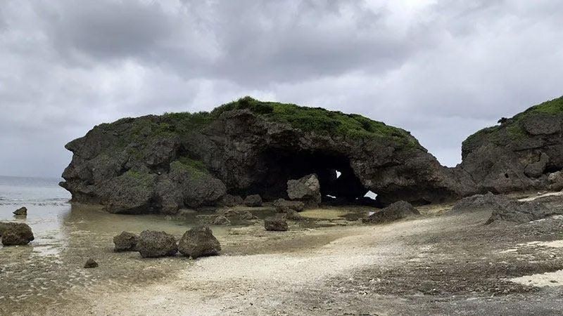 Mermaid Grotto, Okinawa, Jepang