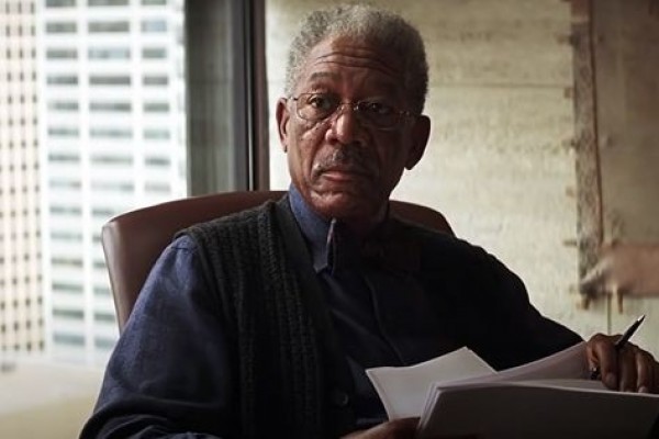 10 Film Morgan Freeman Terbaik, Ada The Dark Knight!