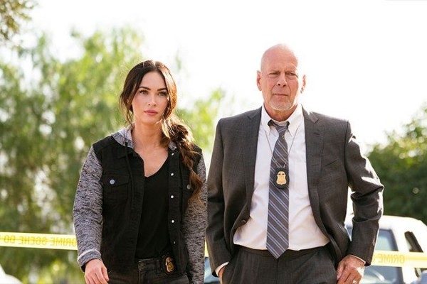 Review Midnight In The Switchgrass, Bruce Willis Memburu Pembunuh