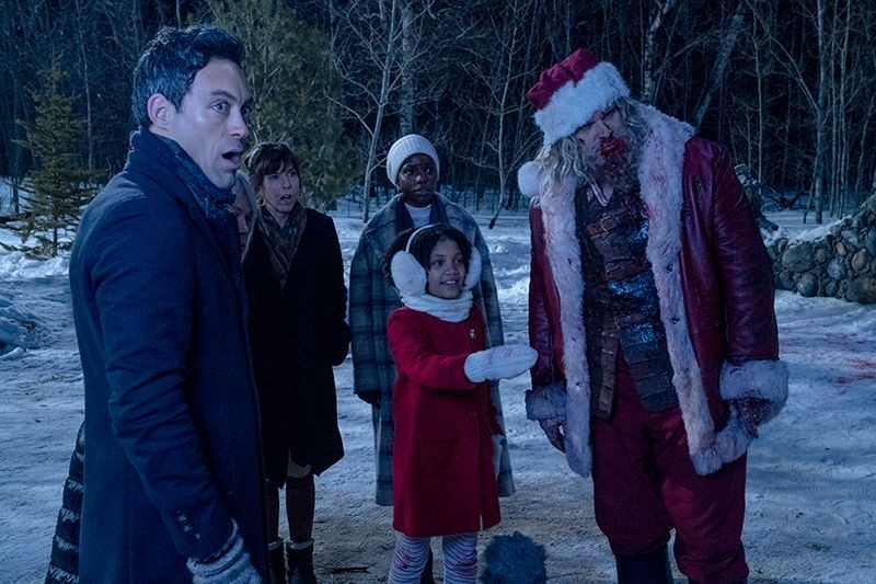 Review Violent Night, Perampokan yang Digagalkan Santa Claus