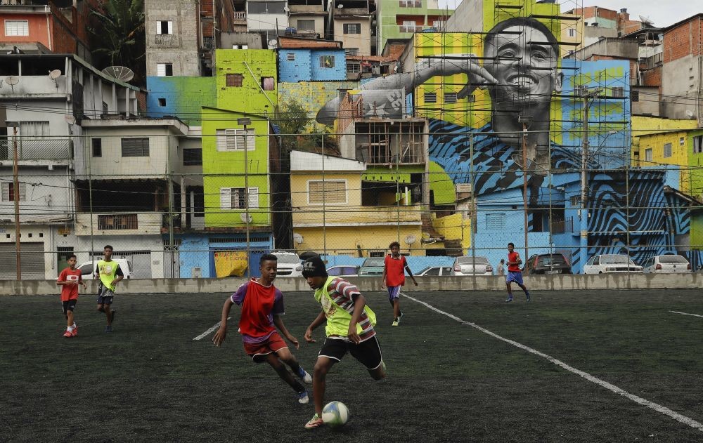7 Alasan Kenapa Orang Brasil Jago Main Bola