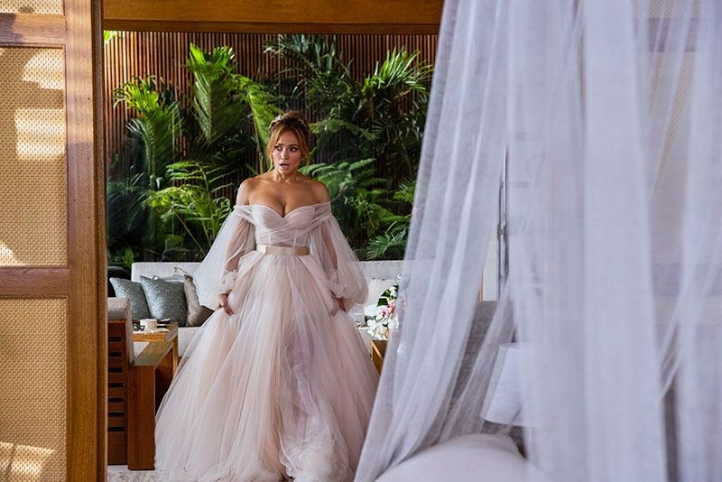 Review Shotgun Wedding, Jennifer Lopez VS Perampok Pesta Pernikahan