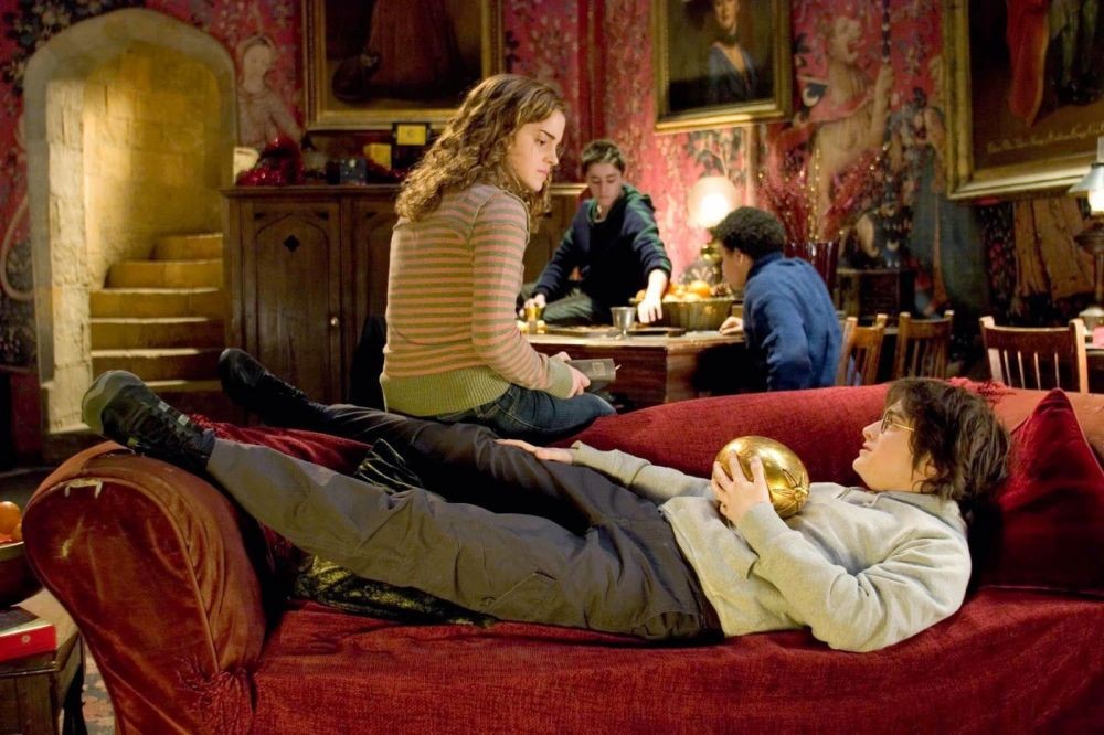 10 Peraturan di Hogwarts Harry Potter, Gak Boleh Pulang Malam! 
