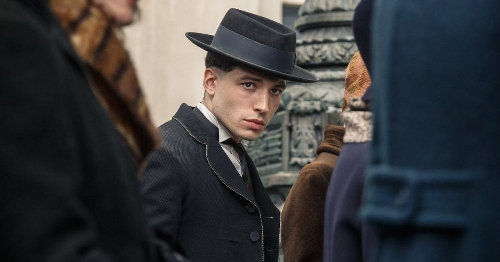 6 Fakta Credence Barebone dari Fantastic Beast, Hidupnya Penuh Tragedi