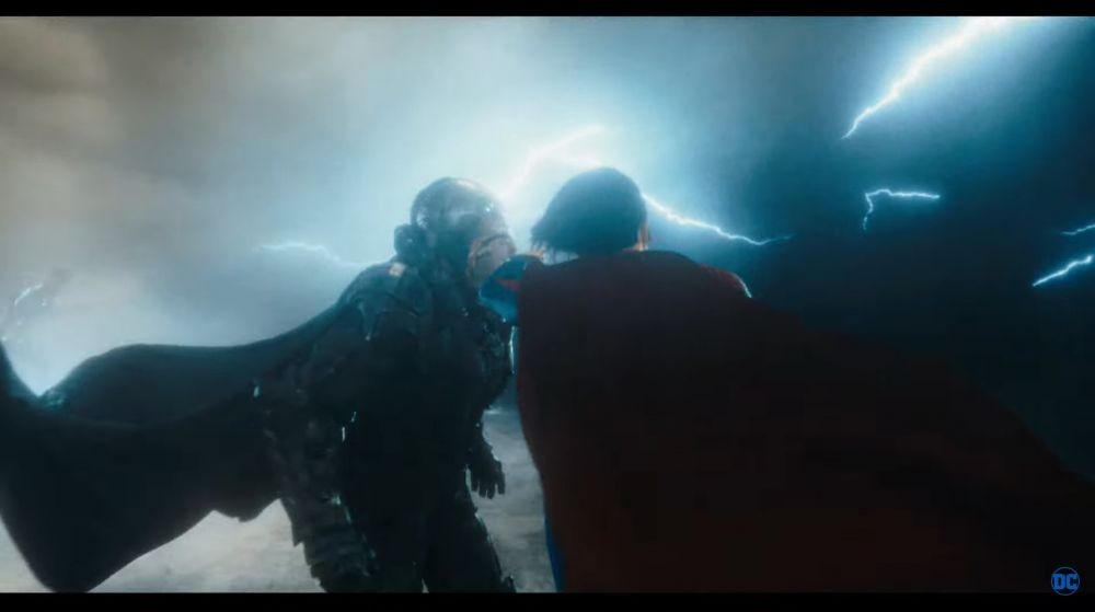 Pemeran Jenderal Zod Kurang Suka Berakting di The Flash!