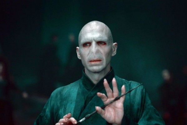 Teori: Kenapa Voldemort Tidak Punya Hidung di Harry Potter?