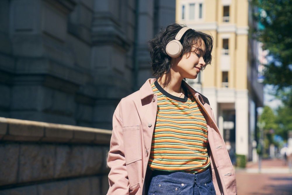 Sony Rilis Headphone Over-Ear WH-CH720N dan On-Ear WH-CH520!