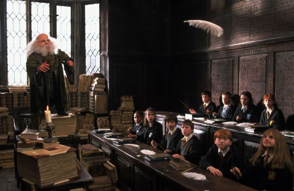 8 Kelas Paling Berbahaya di Hogwarts Harry Potter! Apa Saja?