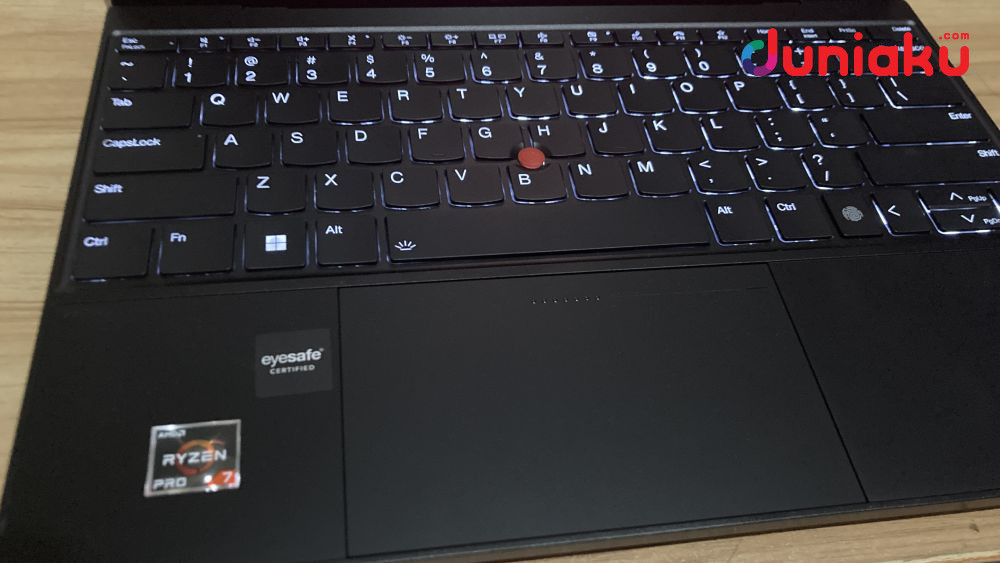 Review Laptop Lenovo ThinkPad Z13, Portabel dengan Ryzen 6000 Series!
