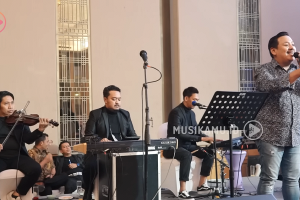 Lirik Lagu Ikan Dalam Kolam - El Corona feat. Muqadam yang Lagi Viral!