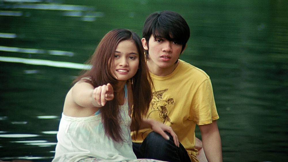 10 Film Indonesia Romantis Yang Bikin Nangis 
