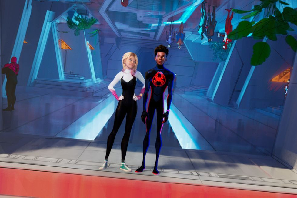 Gwen Stacy dan Miles Morales Across the Spider-Verse.jpg
