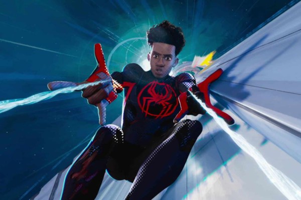 5 Kekuatan Spider-Man Miles Morales dan Keunikannya!