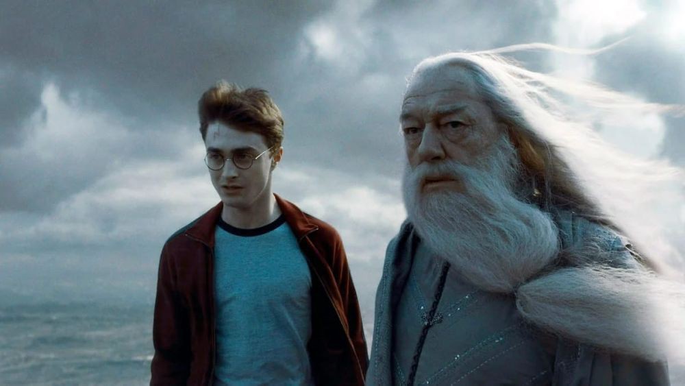 Kenapa Dumbledore Tidak Memberitahu Harry Cara Menghancurkan Horcrux?