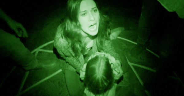 Sinopsis Paranormal Activity: The Ghost Dimension, Rumah Lois Angker