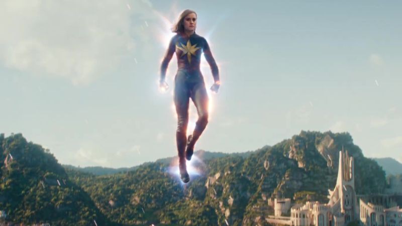 kostum baru captain marvel.jpg