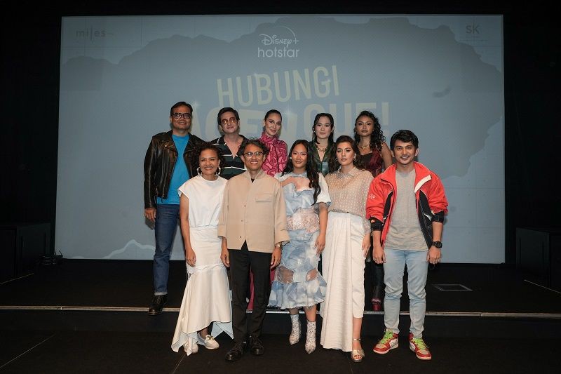 Cast and Filmmakers _Hubungi Agen Gue!_ .jpg