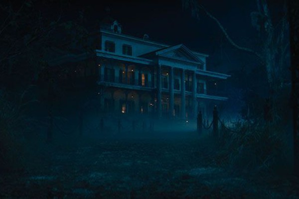 Review Film: Haunted Mansion, Adaptasi Ketiga Wahana Bermain Disney