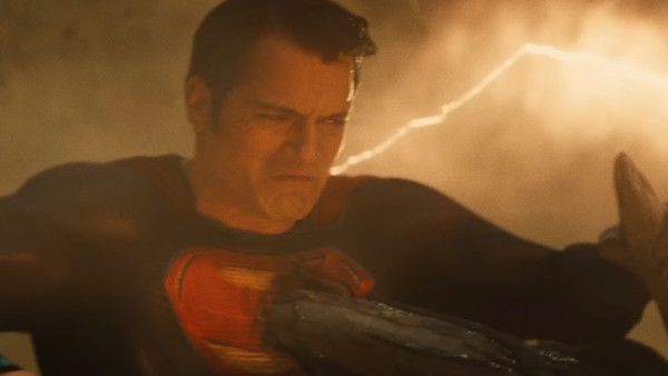 Kenapa Superman Mati di Film BvS? Ini Sebabnya